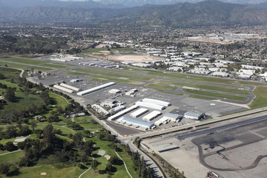 Brackett Field Airport 1615 McKinley Ave photo 4