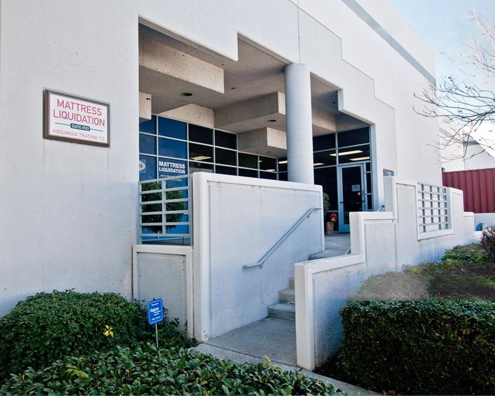 Sixth Street Distribution Center photo 4