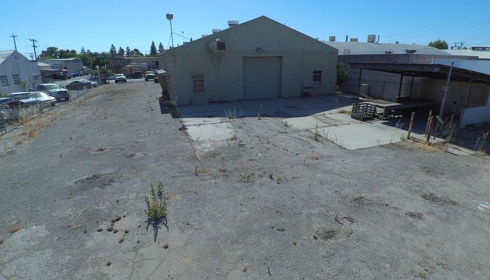 Warehouse Space for Sale at 1505 N Thesta St Fresno, CA 93703 - #42