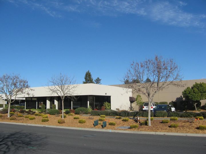 Freestanding Industrial Building For Lease