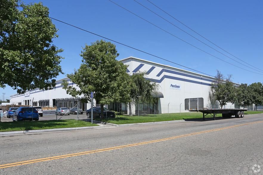 DDG-161 3555 S Willow Ave photo 4