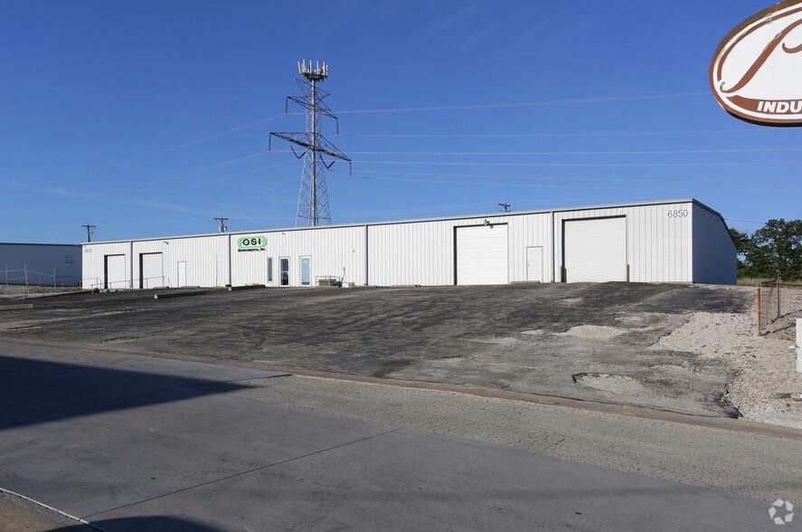 Peyco 1187 Business Park 6720 Exchange Dr photo 2