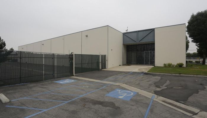 Warehouse Space for Rent at 2643-2645 Industry Way Lynwood, CA 90262 - #8