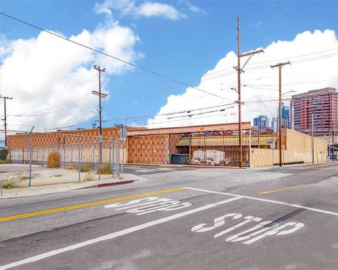 620 E. Commercial St.