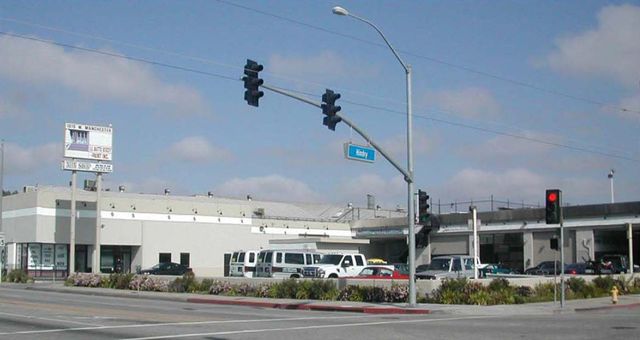 Flex Property For Lease