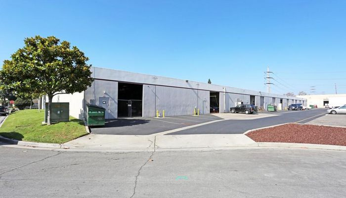 Warehouse Space for Rent at 3401-3419 W MacArthur Blvd Santa Ana, CA 92704 - #1