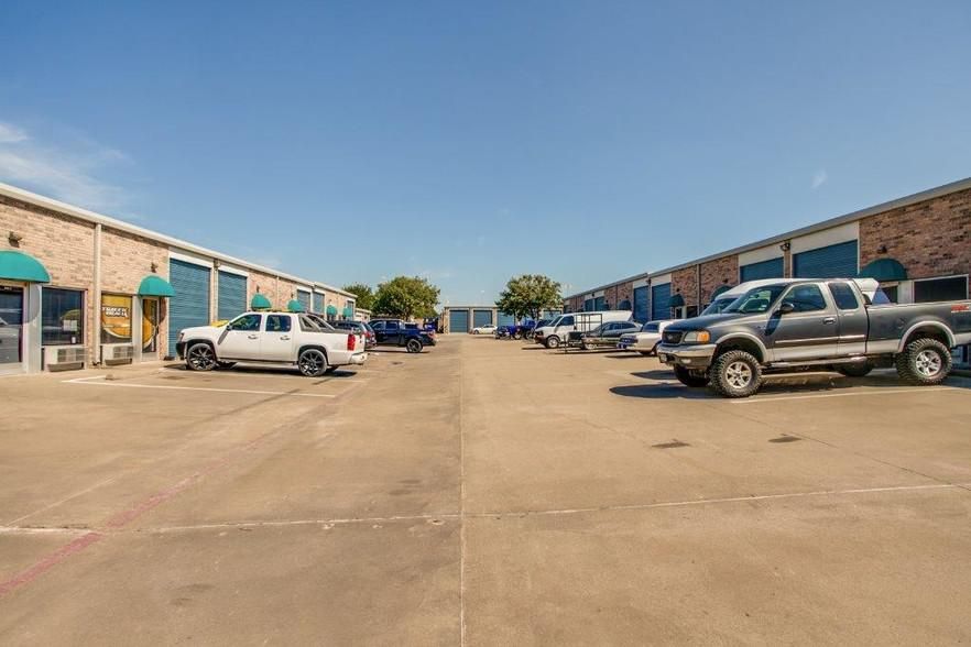 All Star Storage Office/Warehouse 800 Fulgham Rd photo 3