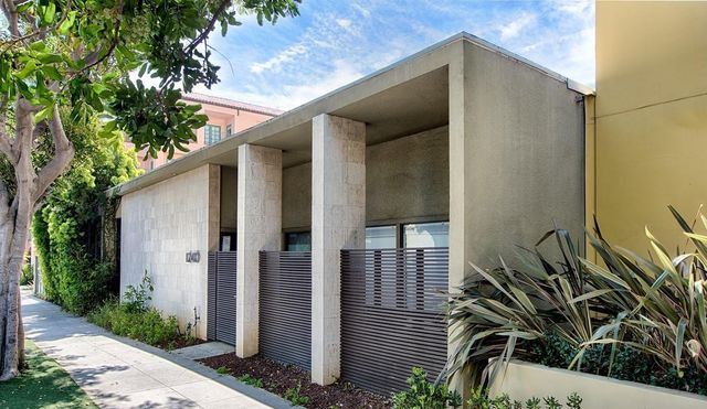 Santa Monica Creative Office Building