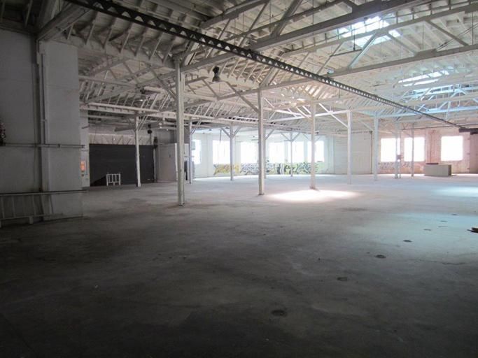 2250 Los Angeles Street 2250 Los Angeles St photo 2