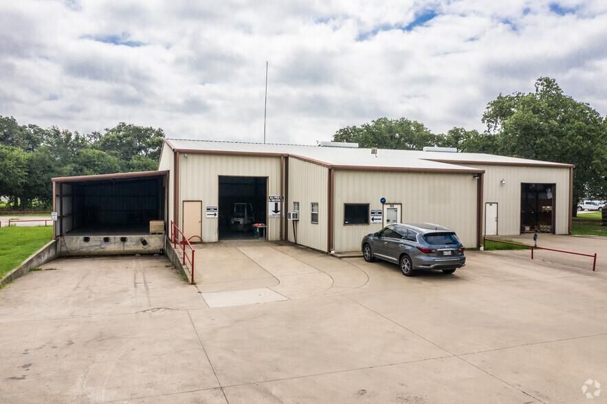 JPJ Property Group Park - 17,400 SF Available 113 Temple Hall Hwy photo 3