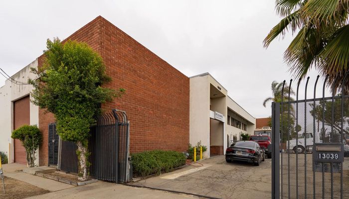 Warehouse Space for Sale at 13039 S Main St Gardena, CA 90061 - #7