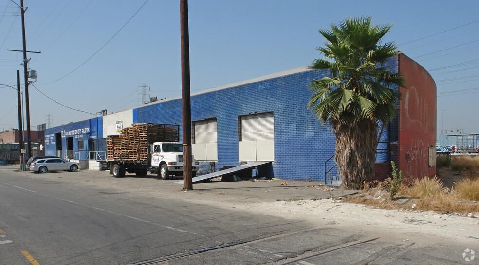 331-333 S Mission Rd photo 3