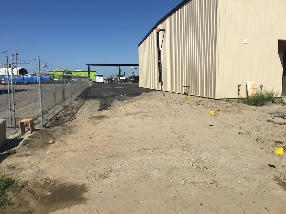 Bldg F photo 4
