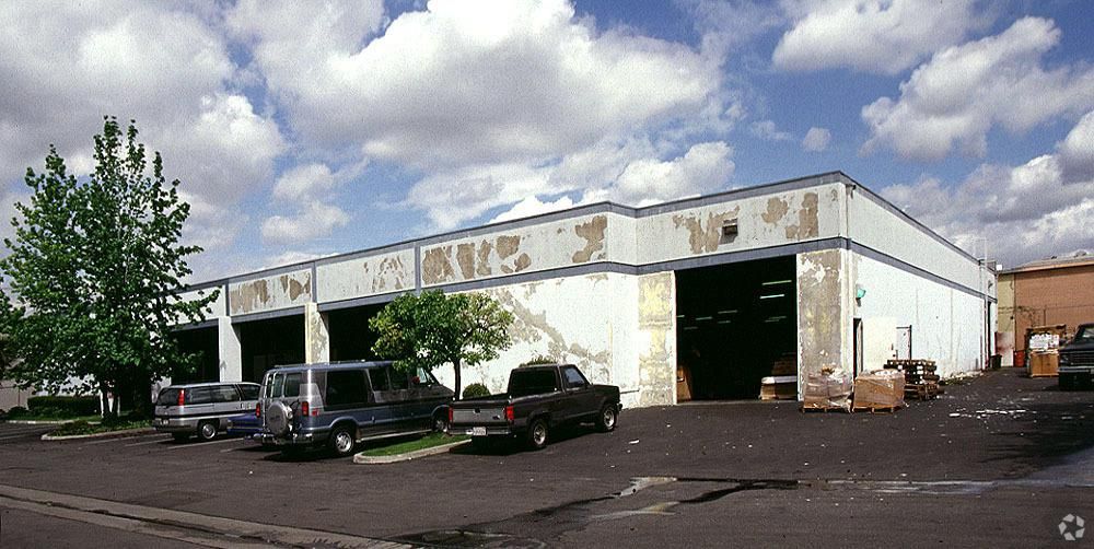 Industrial Property For Lease photo 2