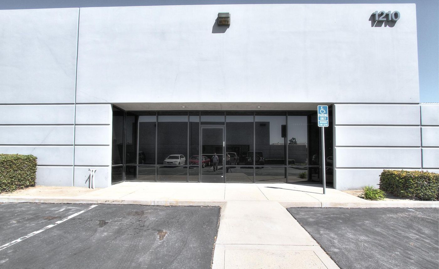 Bldg 4 photo 3