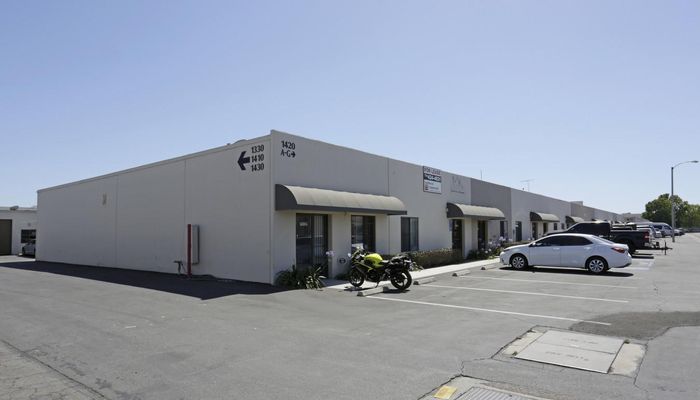 Warehouse Space for Rent at 1400-1420 E Saint Andrew Pl Santa Ana, CA 92705 - #8