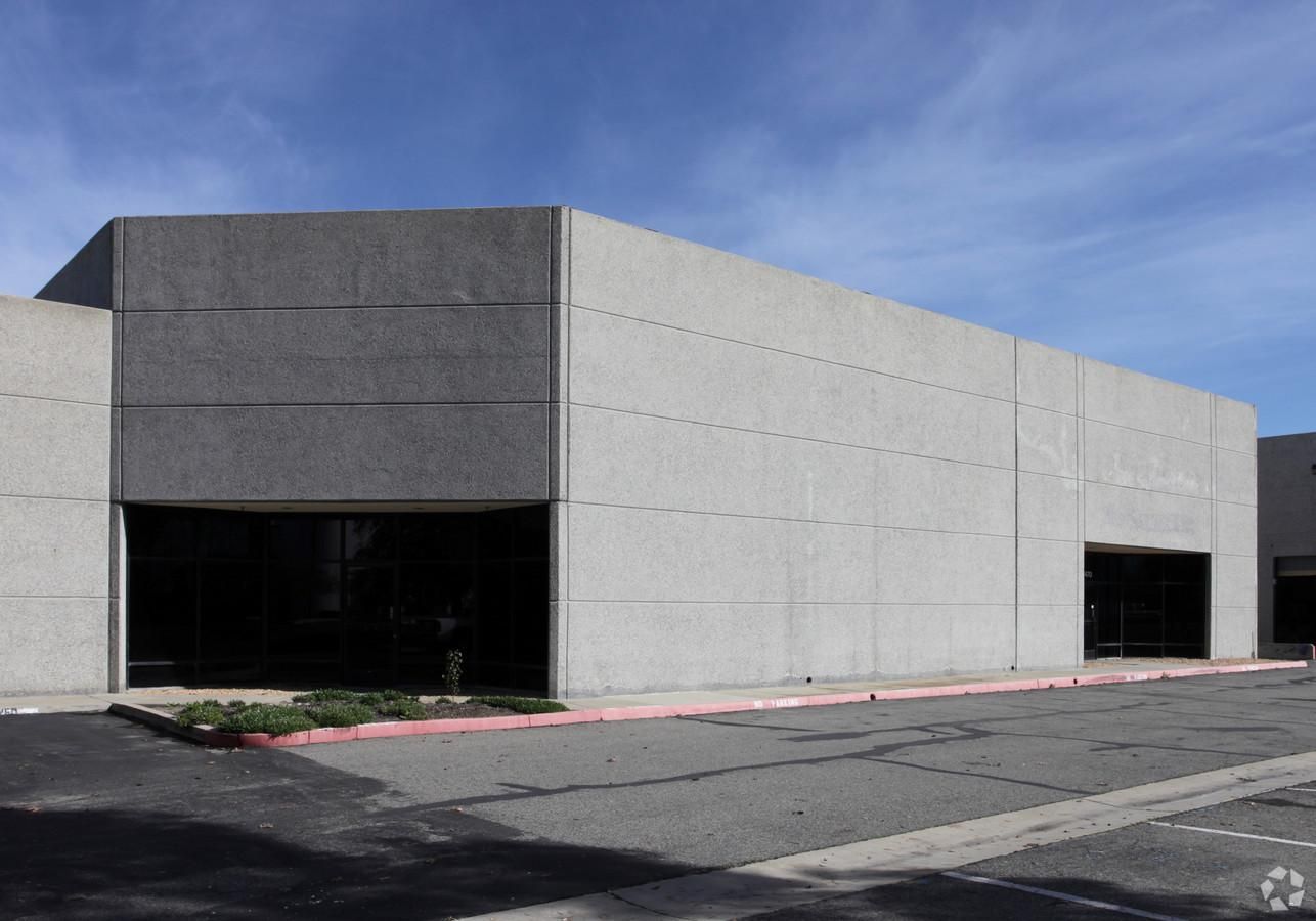 MIE Bldg II photo 2