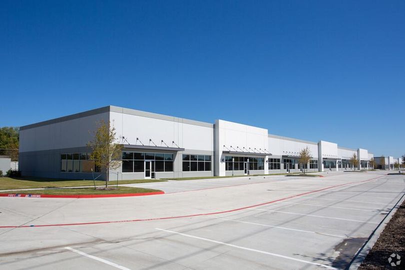 McKinney Industrial Center 415-465 Industrial Blvd