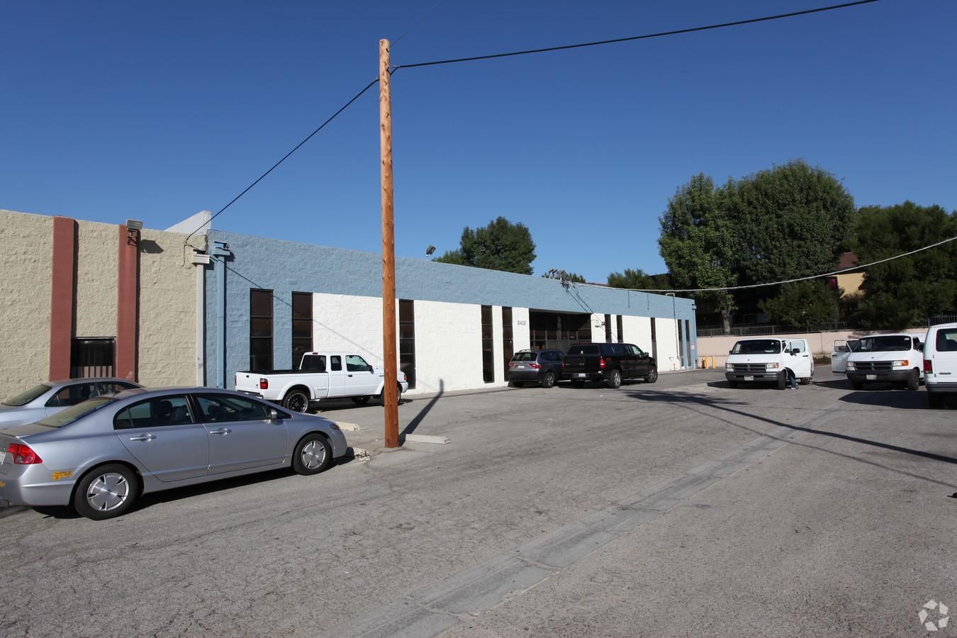 Flex Property For Lease photo 3