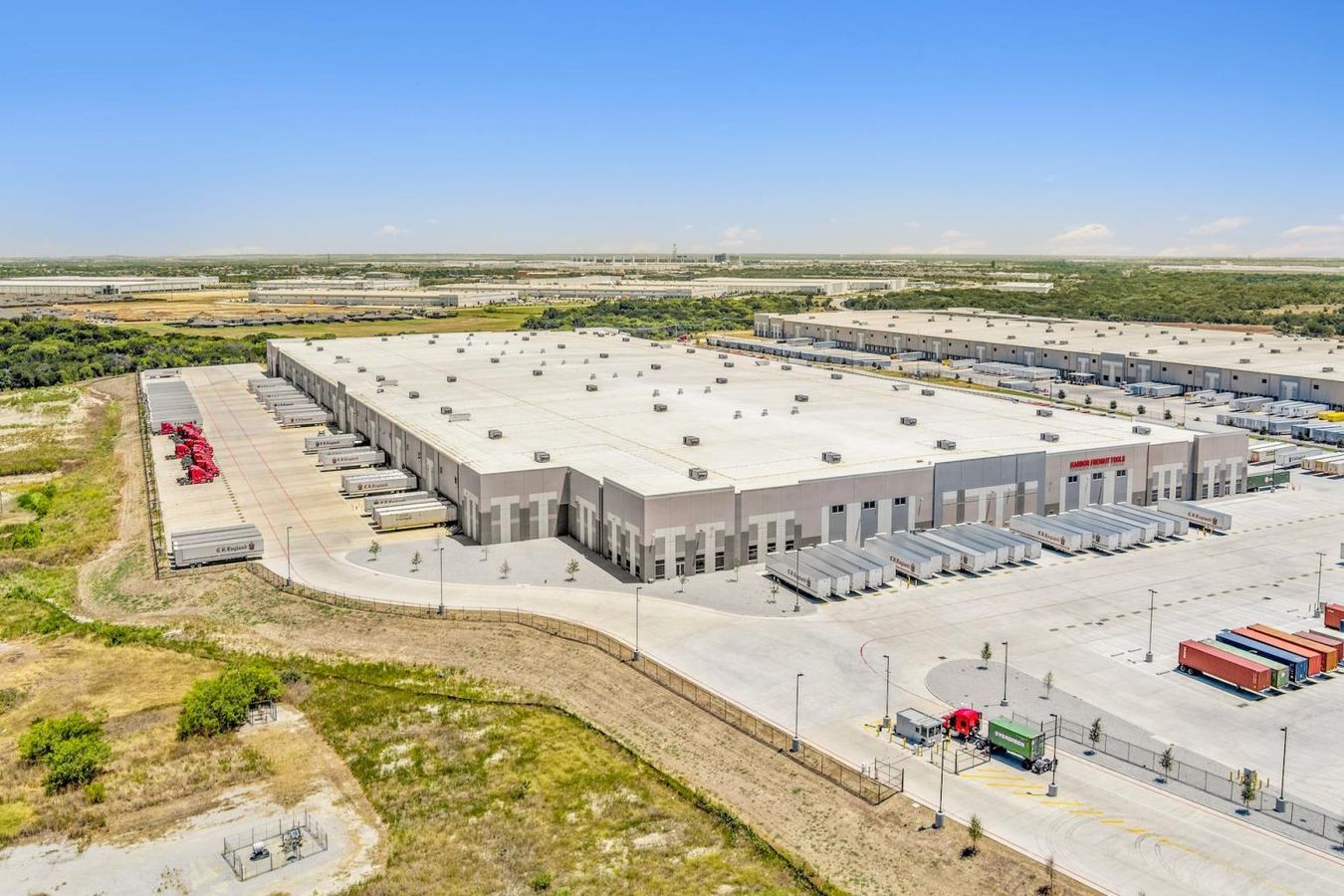 Intermodal Logistics Center Building 3 photo 3