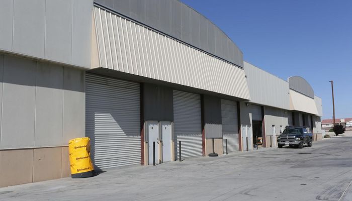 Warehouse Space for Rent at 10881 Santa Fe Ave Hesperia, CA 92345 - #2