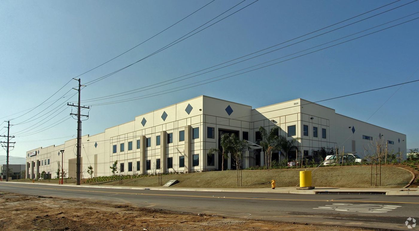 Bldg 27 photo 2