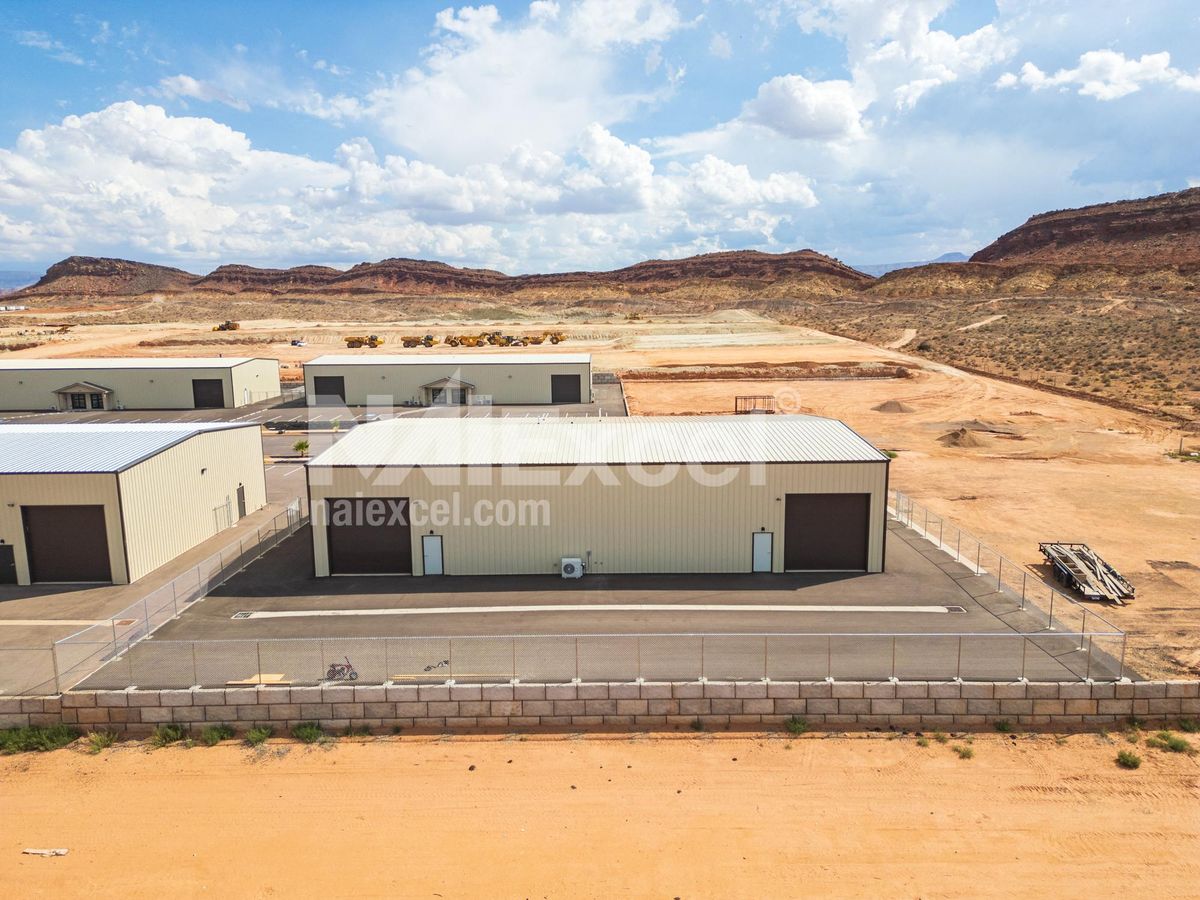 Industrial Flex Space for Lease in Quail Creek! photo 3