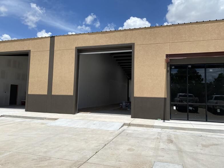 BROTHERS BUSINESS CENTER II 18702 Kieth Harrow Blvd photo 4