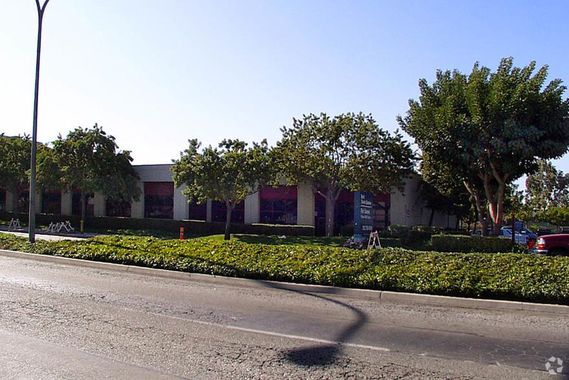 Bell Tech Center 5450-5460 Bandini Blvd