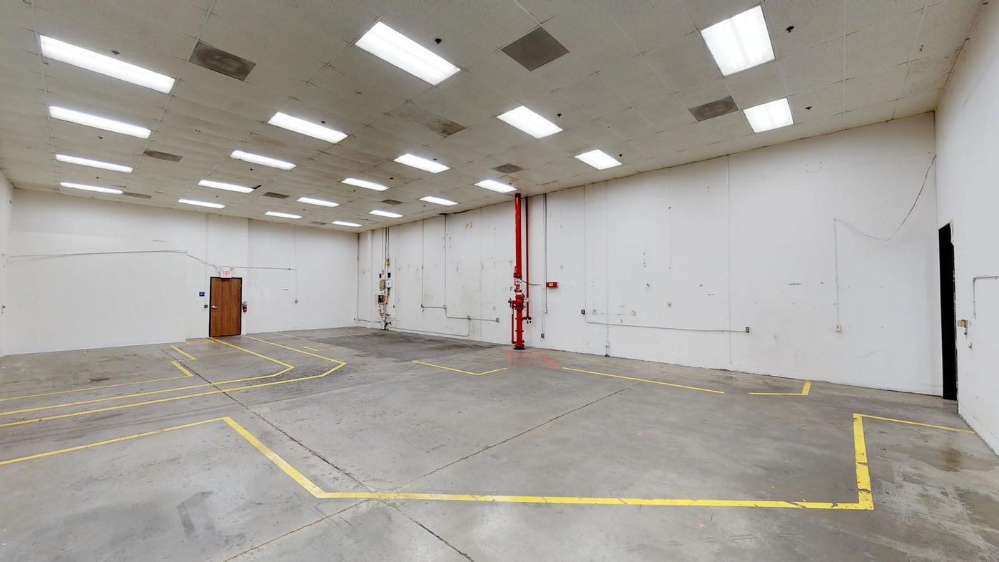 Industrial Property For Lease photo 4
