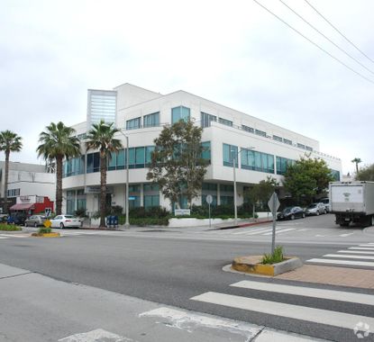 Wilshire Medical Center