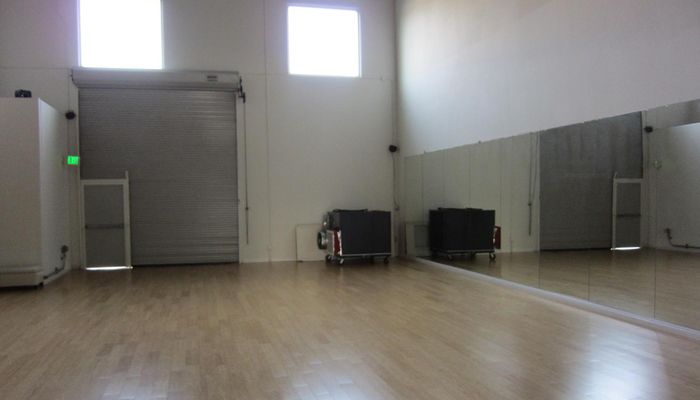 Warehouse Space for Rent at 28368 Constellation Rd Valencia, CA 91355 - #6