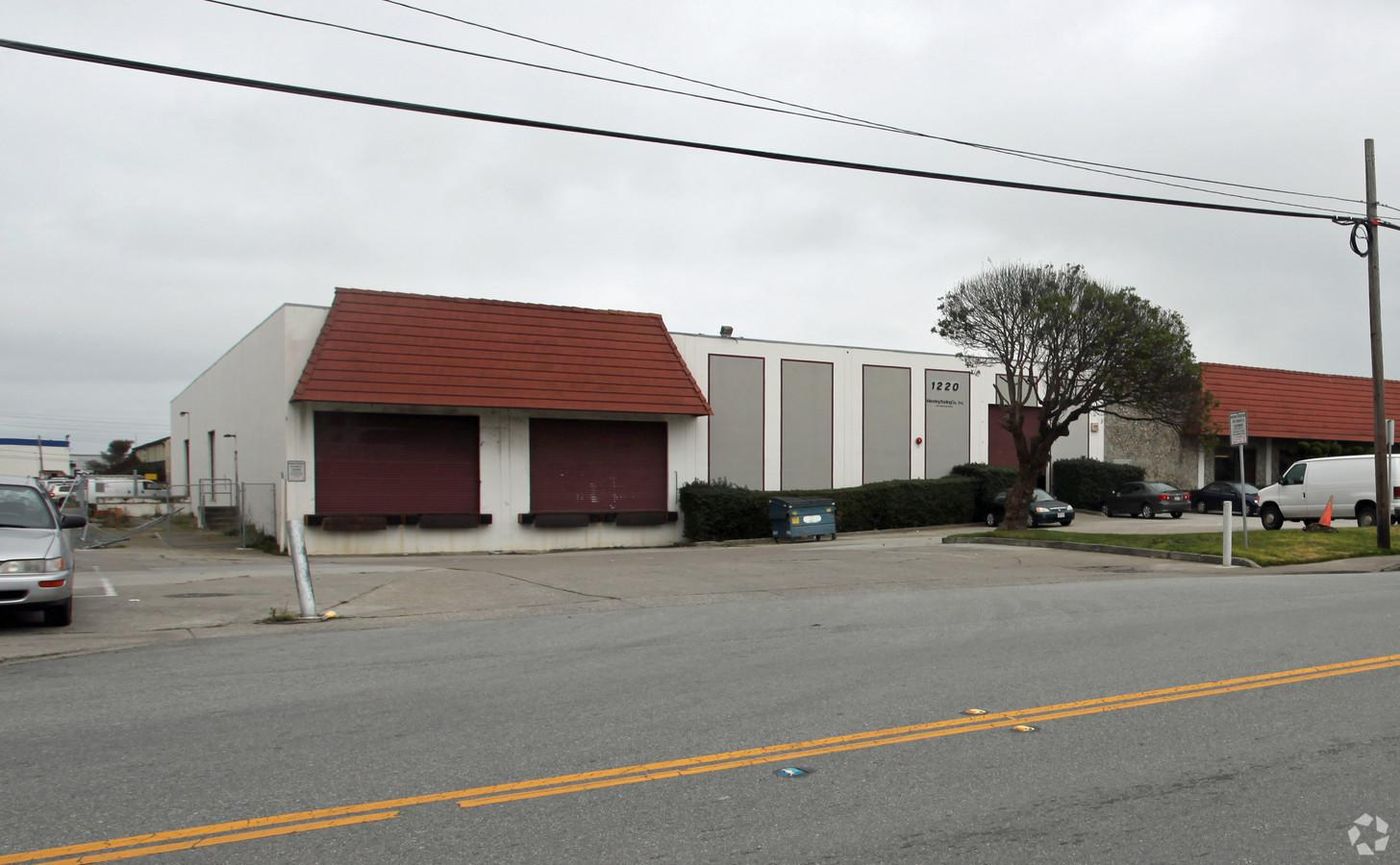 Flex Property for Lease photo 1