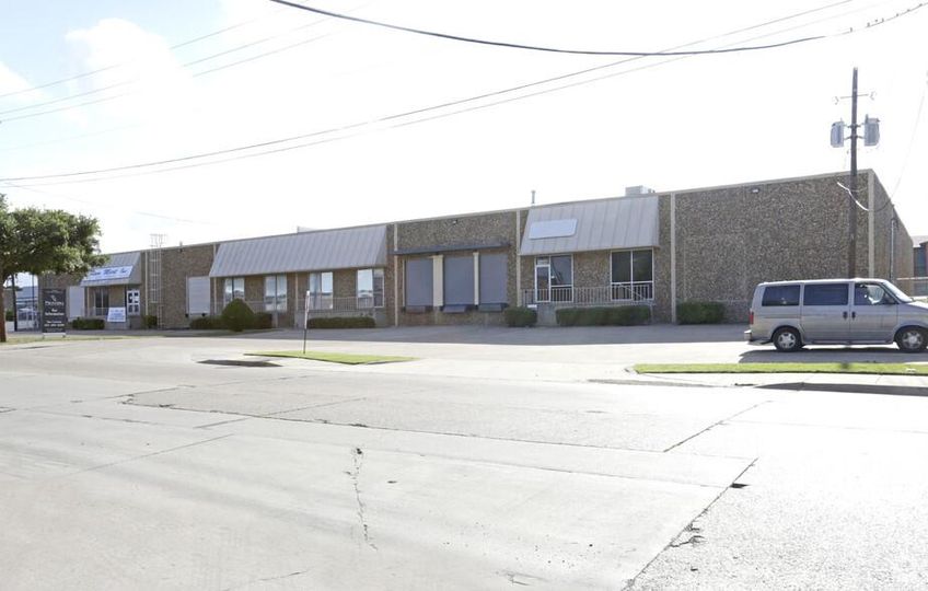 Grissom I 11410-11424 Grissom Ln