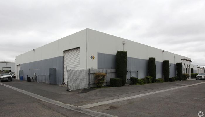 Warehouse Space for Rent at 1270 N Blue Gum St Anaheim, CA 92806 - #2