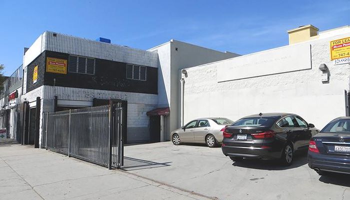 Warehouse Space for Rent at 1333-1335 S Hill St Los Angeles, CA 90015 - #23