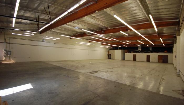 Warehouse Space for Rent at 6908-6922 Tujunga Ave North Hollywood, CA 91605 - #7