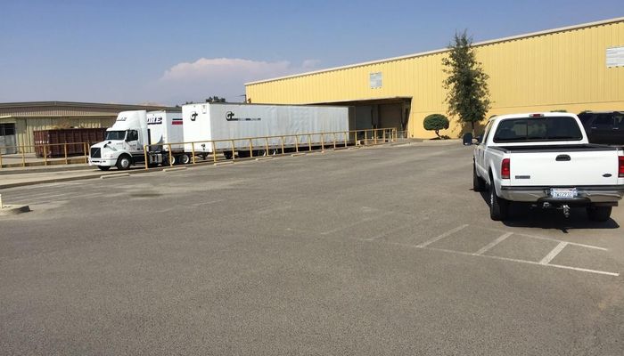 Warehouse Space for Sale at 90 W Poplar Rd Porterville, CA 93257 - #32