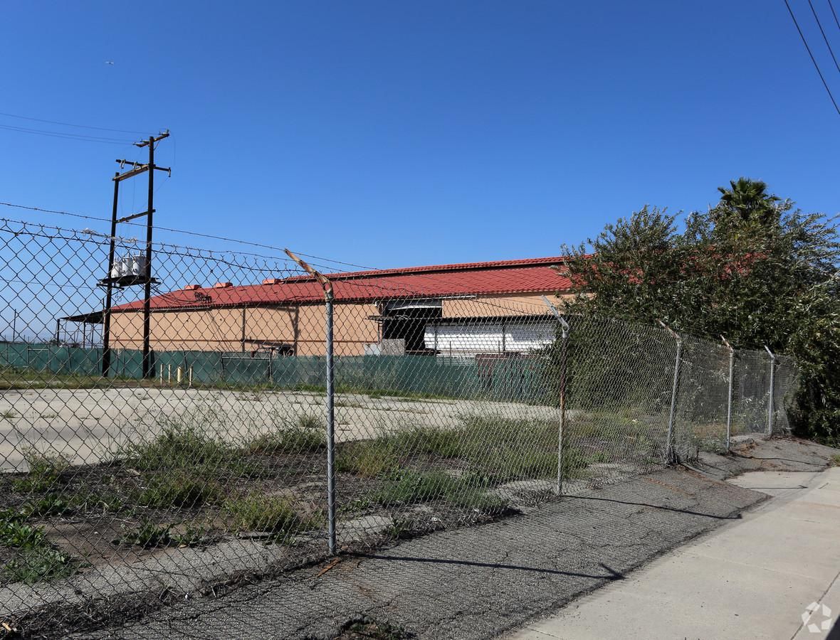 Industrial Property For Lease photo 3