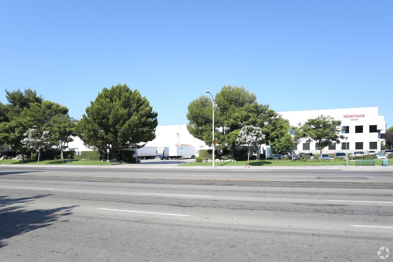 2400 Grand Avenue, Santa Ana photo 4