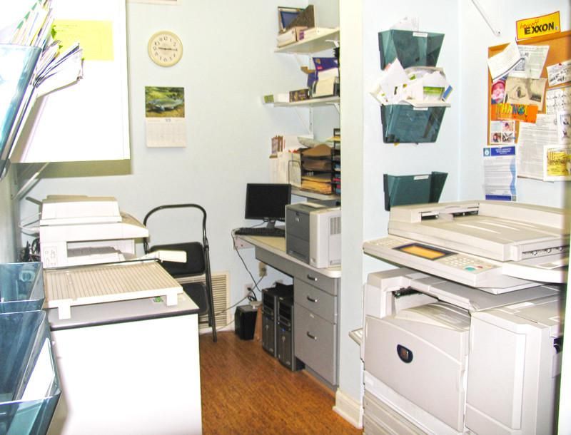 OFFICE/MEDICAL/RETAIL SPACE photo 3