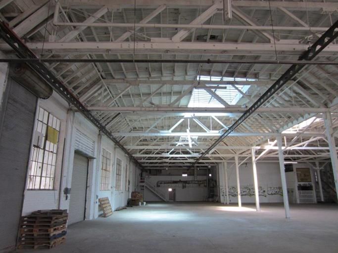 2250 Los Angeles Street 2250 Los Angeles St photo 3