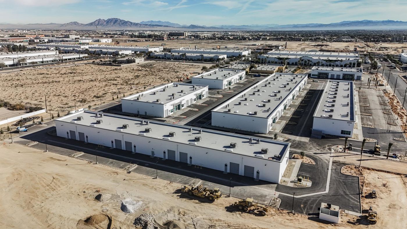 Dean Martin Commerce Center photo 4