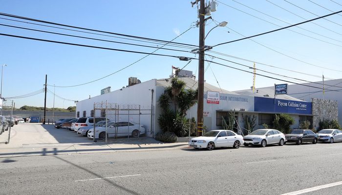 Warehouse Space for Rent at 11014-11016 S La Cienega Blvd Inglewood, CA 90304 - #11