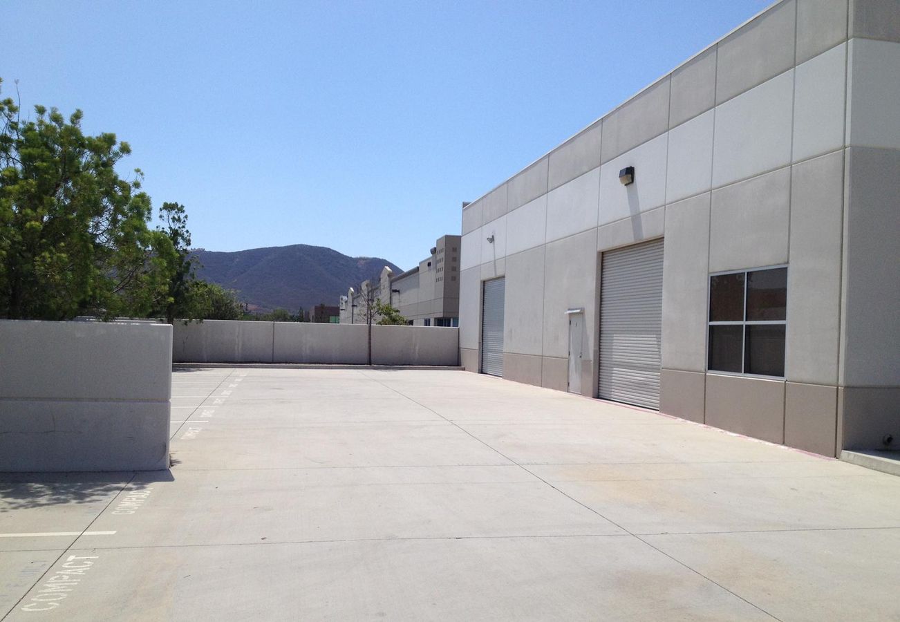 41604 Date Street photo 2