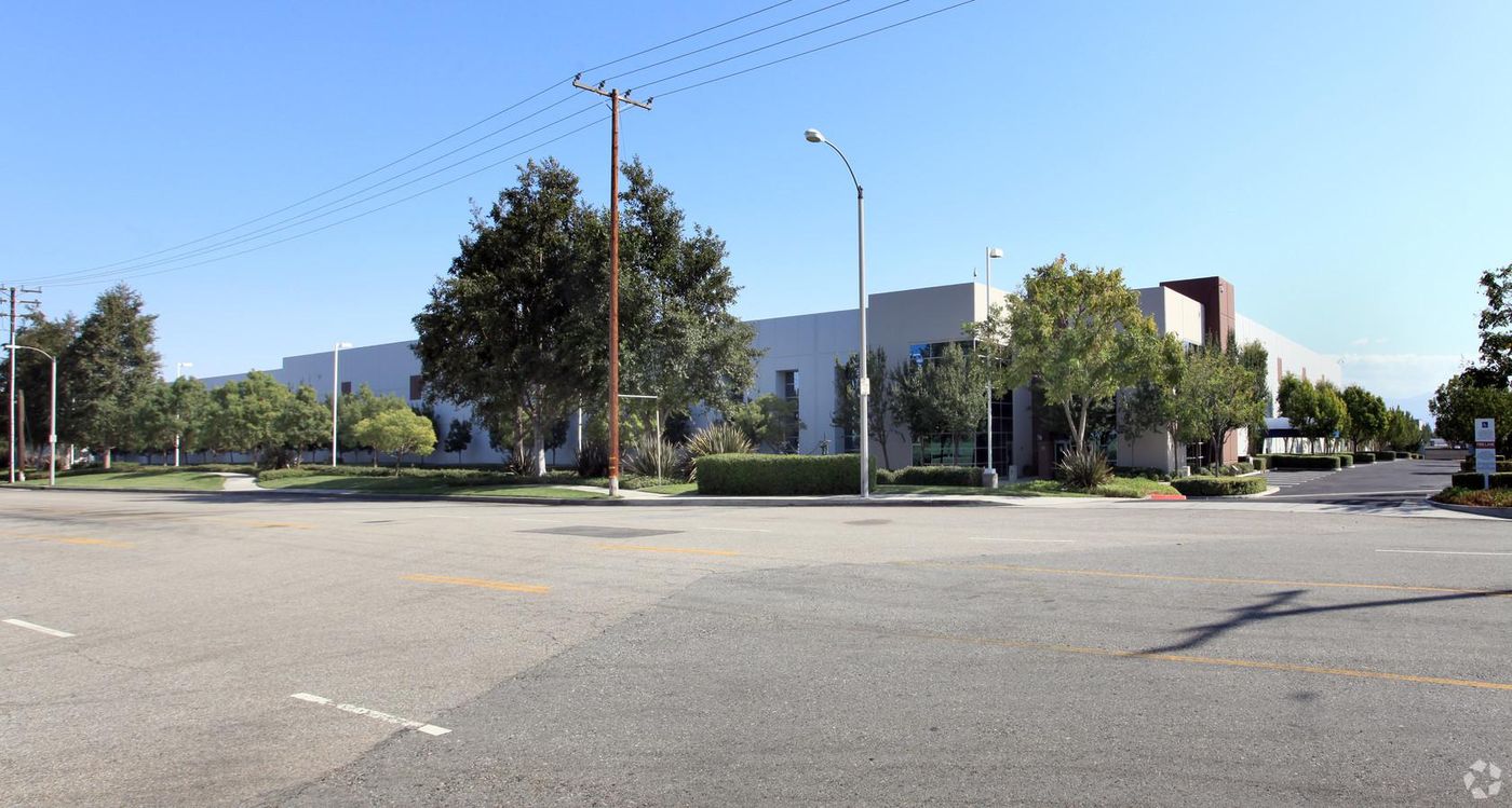 Bldg 4 photo 3