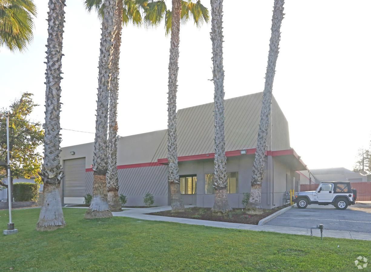 Industrial Property For Lease photo 1