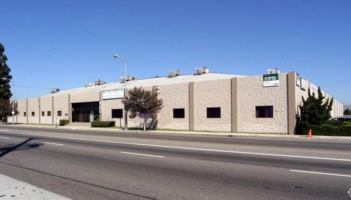 Warehouse Space for Rent at 10701-10703 Vanowen St North Hollywood, CA 91605 - #1