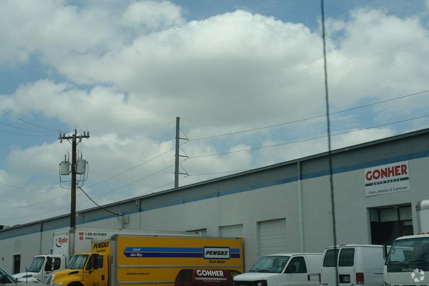 Building 13 5602-5620 Business Park photo 2