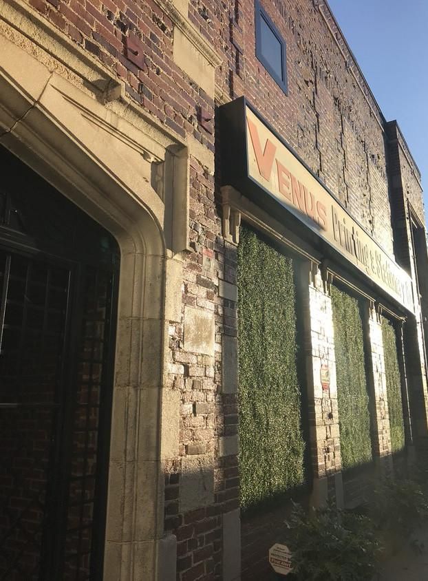 RARE WAREHOUSE ACROSS FROM LA CONVENTION CTR photo 2